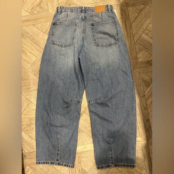 Cotton On Women's High Rise Barrel Jeans in Light Blue - Picture 6 of 7
